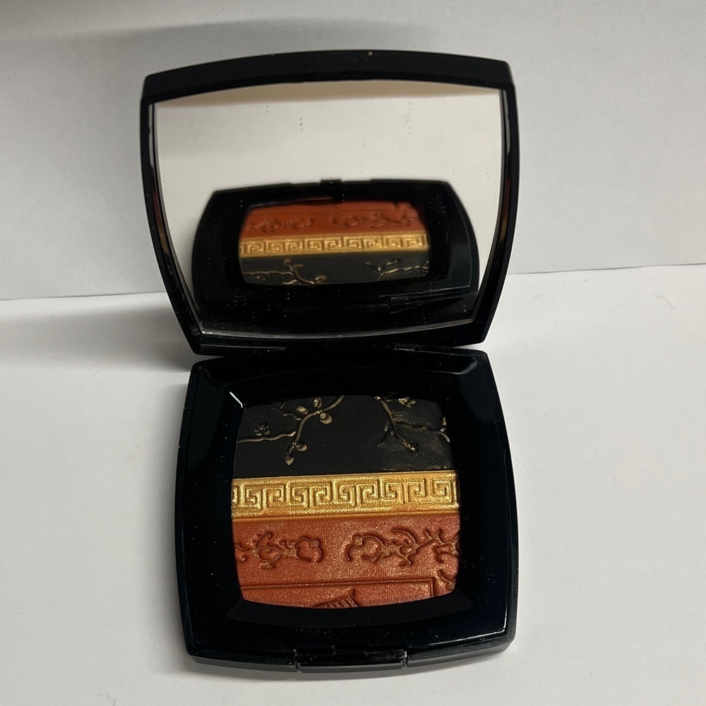 Chanel Coromandels de Chanel Eyeshadow and Blush Palette Limited Edition - New